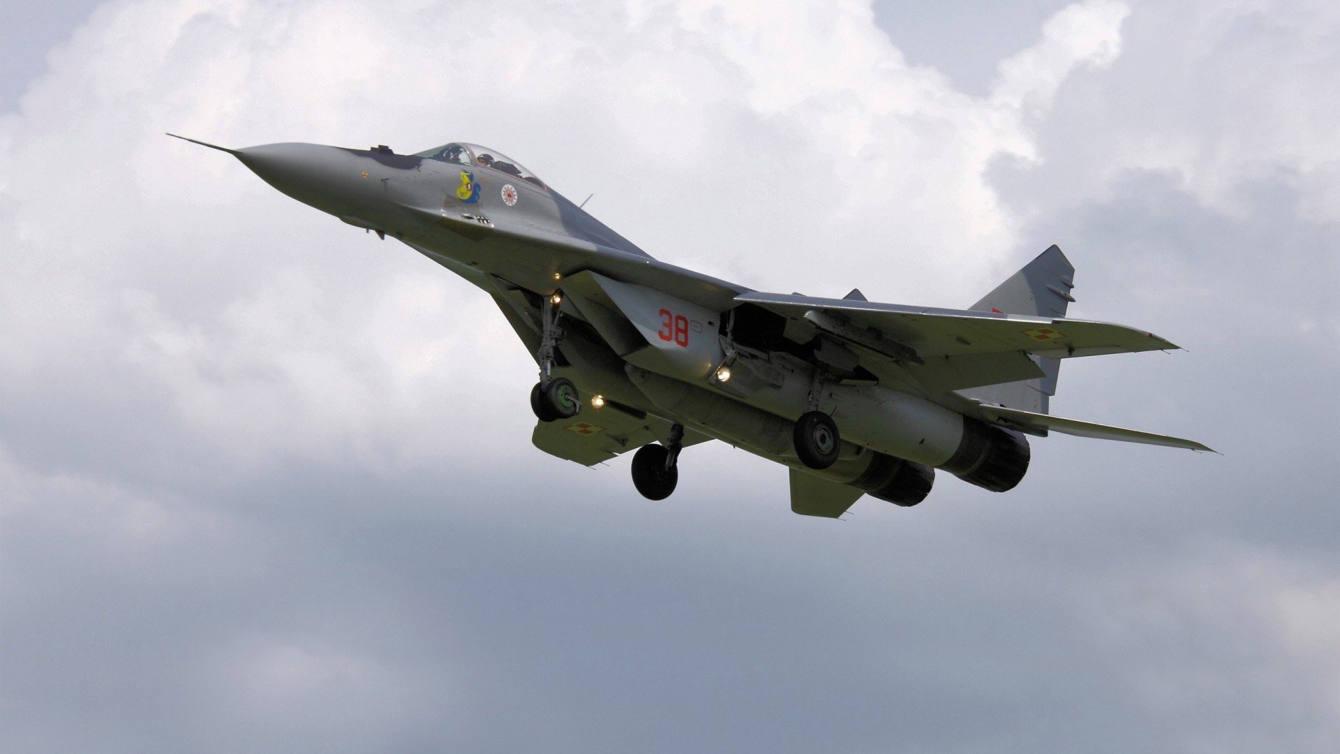 德甲龙争虎斗：拜仁与多特的冠军决战局势分析，拜仁vs多特哪个厉害