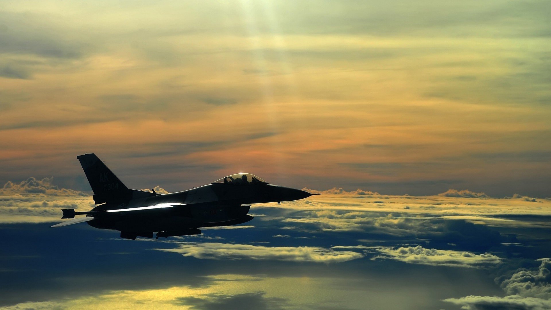 新闻中心启动新产品试点，新产品的新闻发布会